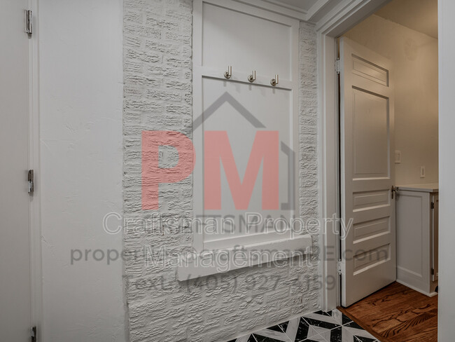 Building Photo - 1712 N Pennsylvania Ave