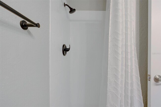 Building Photo - 12293 Sailwinds Dr