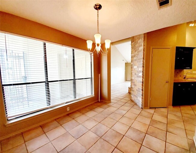 Building Photo - 11503 Stansberg Dr