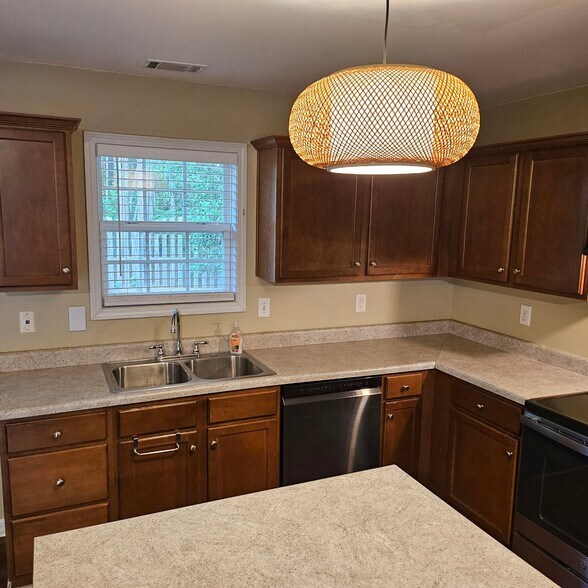 Building Photo - 187 Pine Ridge Trace