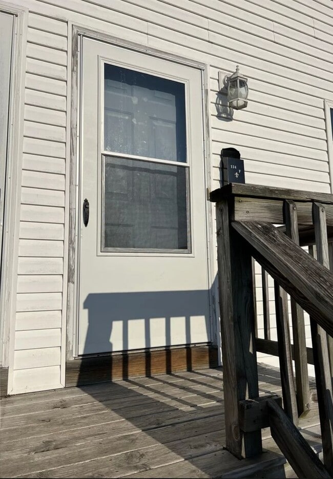 Primary Photo - Cross Lanes Townhouse! In-Unit Laundry hoo...