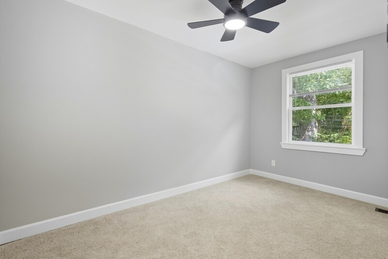 Building Photo - 2445 Harriet Ave