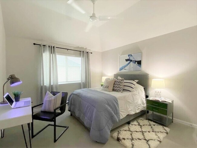 Building Photo - 2612 Cathedral Dr