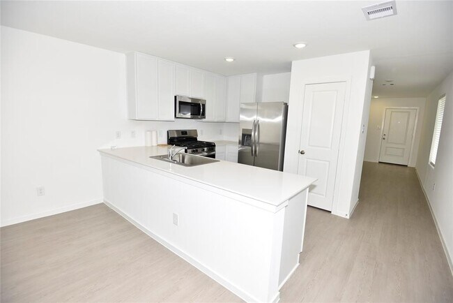 Building Photo - 16839 Rustic Star Dr
