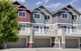 Building Photo - 615 Tantra Dr