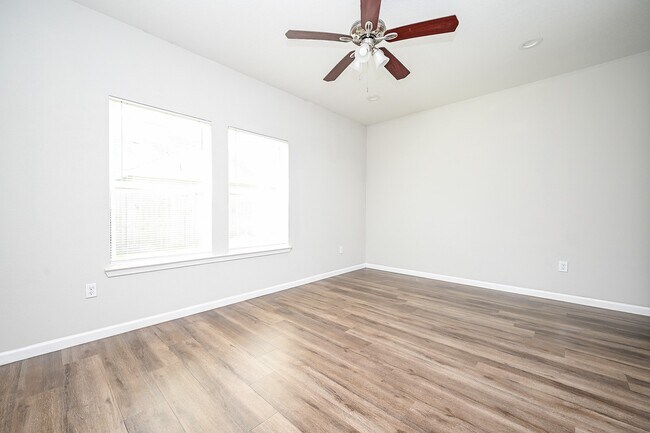Building Photo - 4632 Galesburg St
