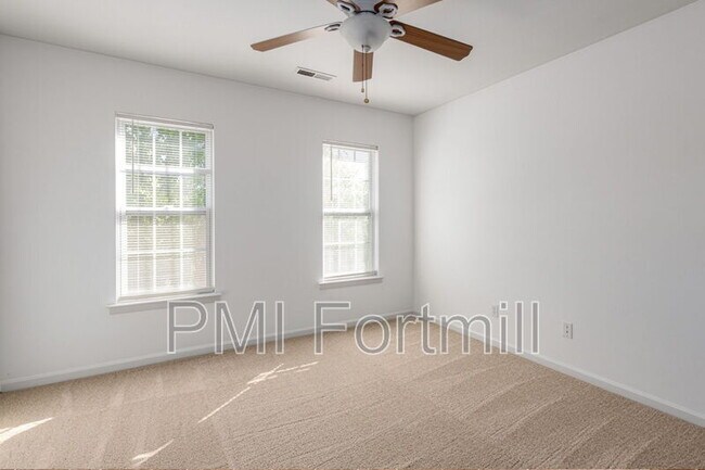 Building Photo - 10922 Sedgemoor Ln