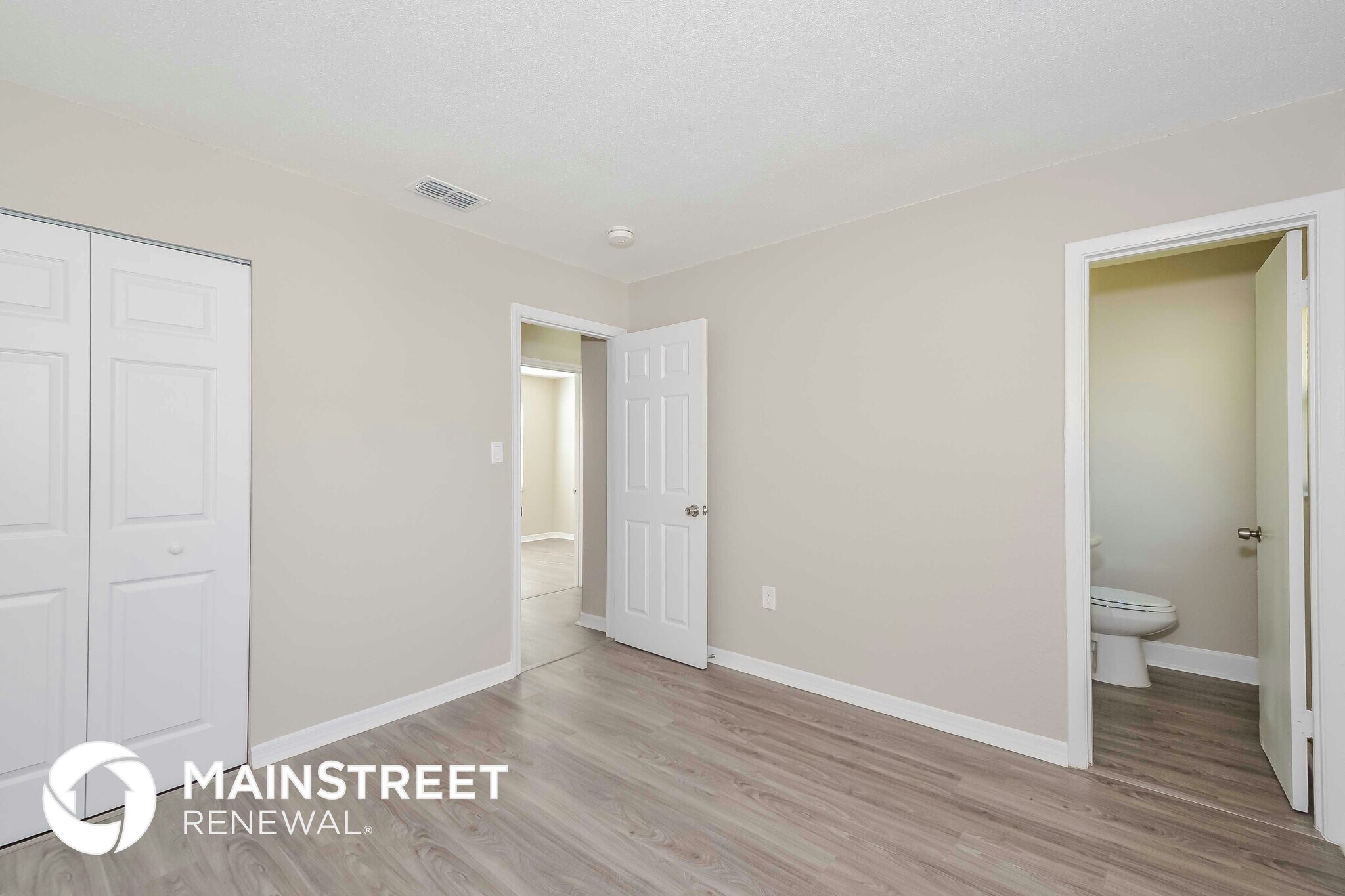 Building Photo - 3019 Clay Cir