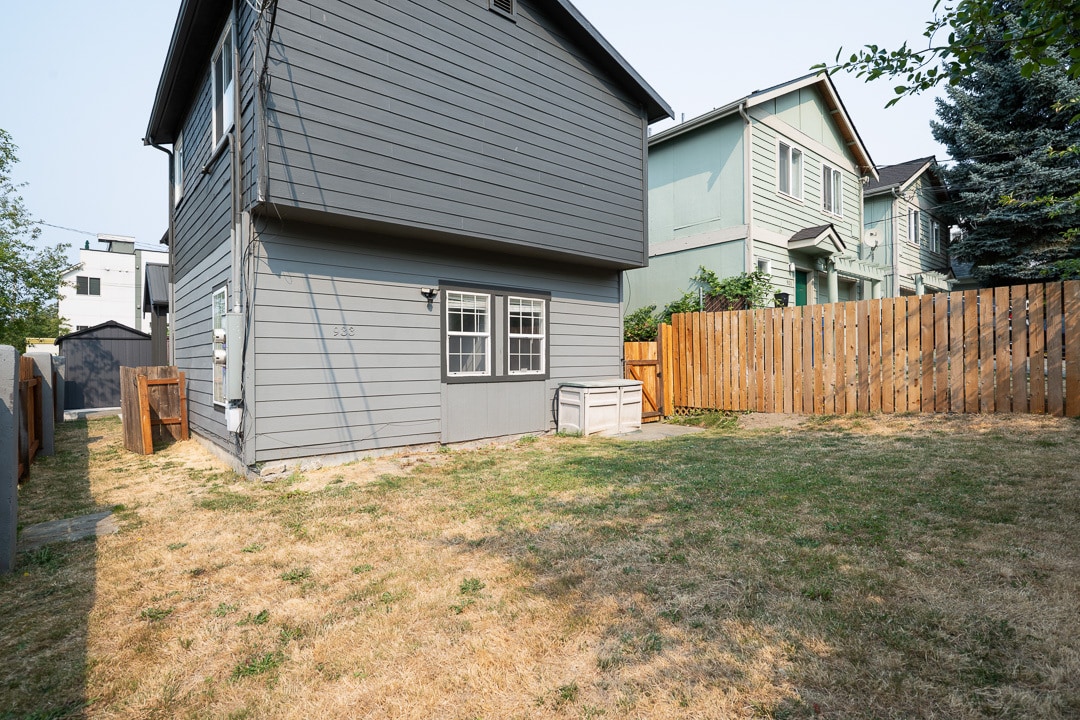 Building Photo - 933 29th Ave S