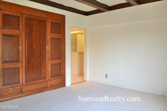 Building Photo - 2 br, 2.5 bath Townhome - 33 Power St