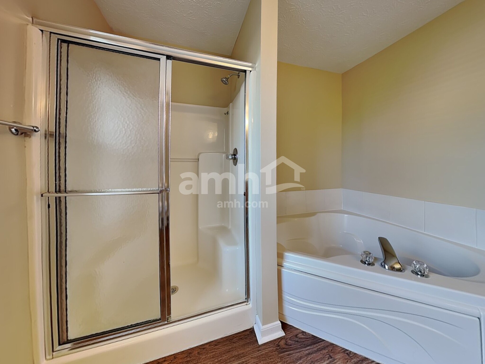 Building Photo - 5671 Longbow Dr