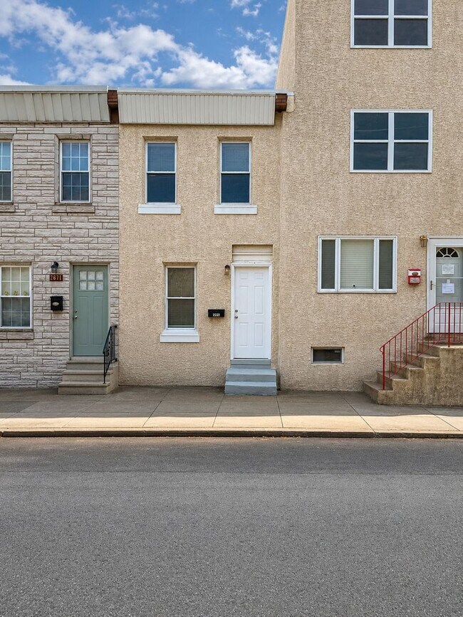 Building Photo - 2669 Sepviva St