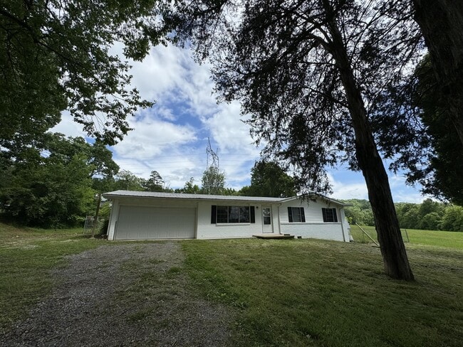 Building Photo - 206 Bowers Cir