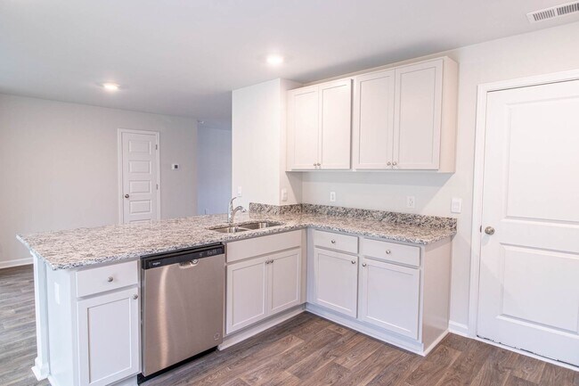 Building Photo - 495 Coconut Dr