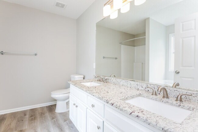 Building Photo - 257 Natchez Cir