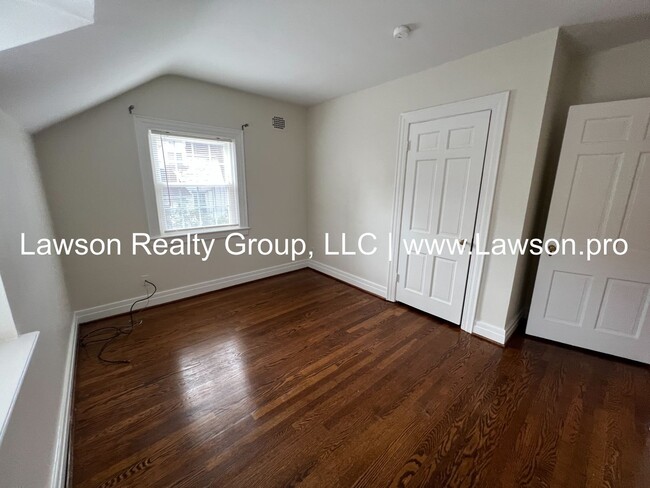 Building Photo - Charming Brick Colonial in South Roanoke