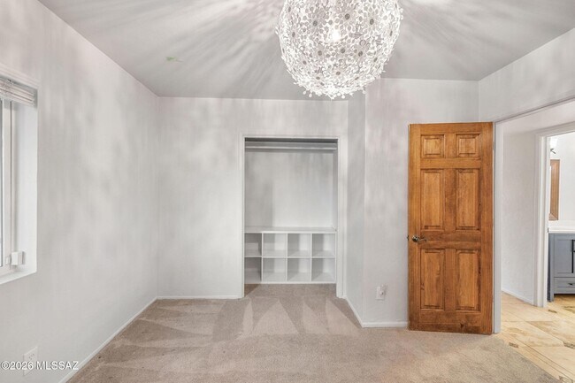 Building Photo - 3721 N Sierra Madre Dr