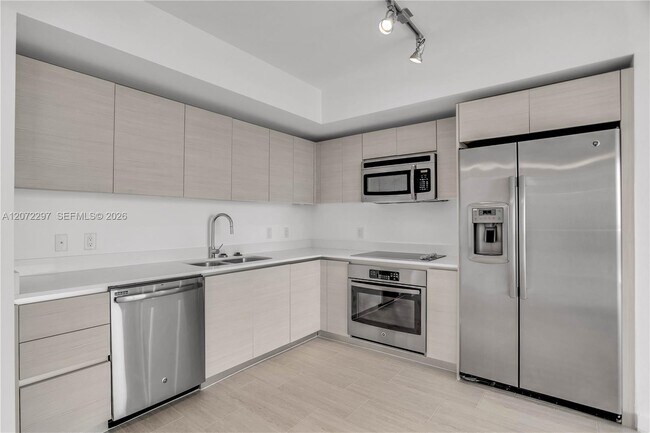 Building Photo - 4250 Biscayne Blvd