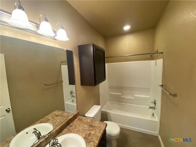 Building Photo - 224 Anne Louise Dr