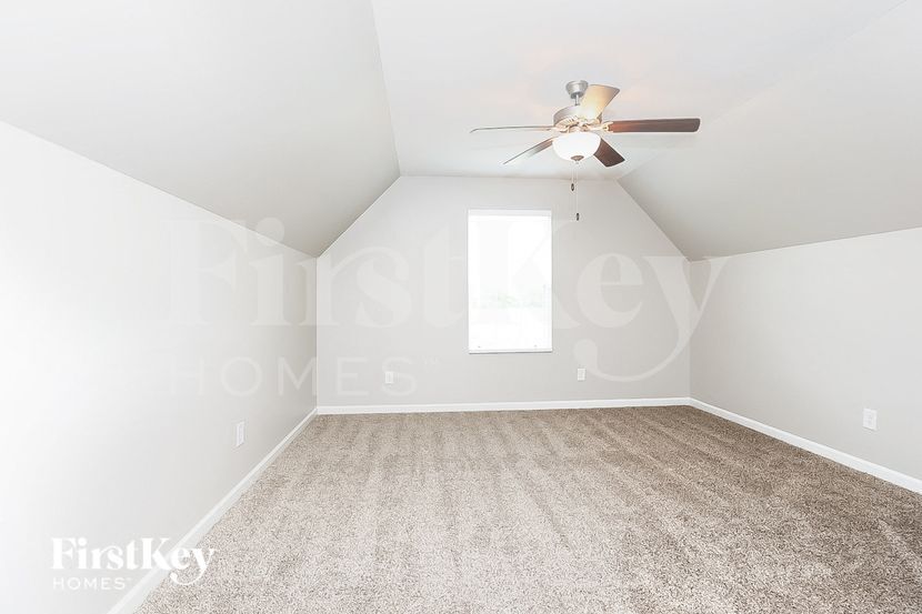 Building Photo - 4722 Beryl Dr