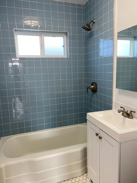 Building Photo - 4557 Alumni Ave