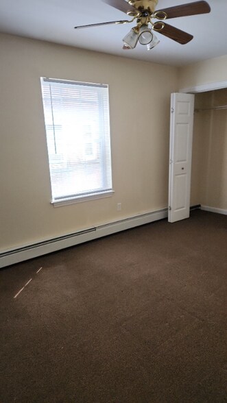 Building Photo - 157 Magnolia St