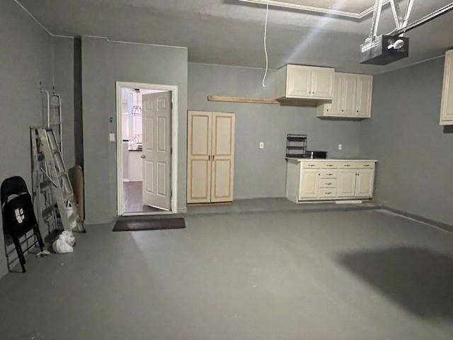 Building Photo - 9705 Raven Ln