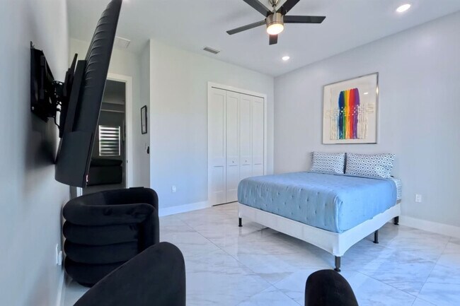 Building Photo - 3611 Gulfstream Pkwy