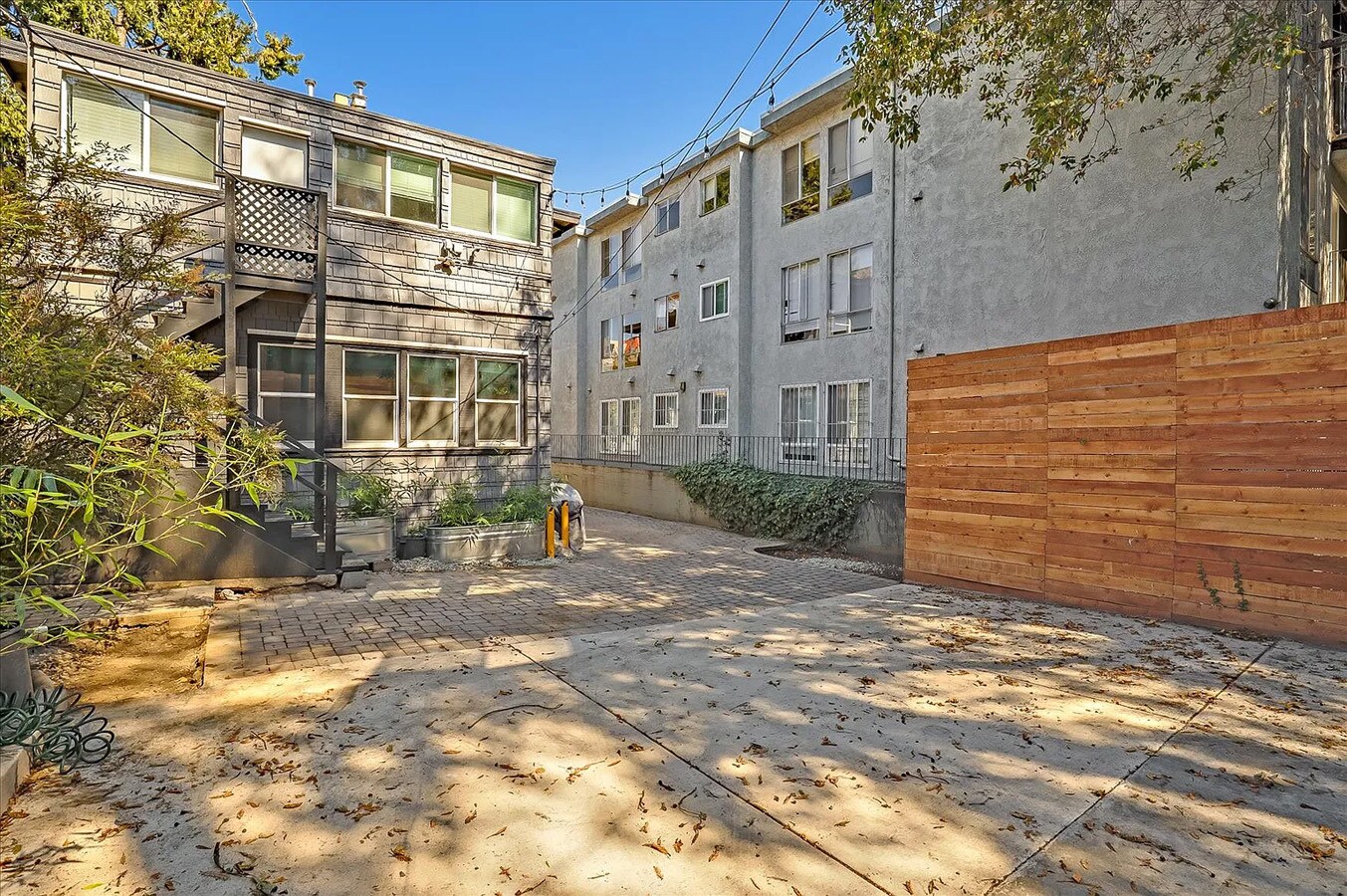 Building Photo - 27 Westall Ave