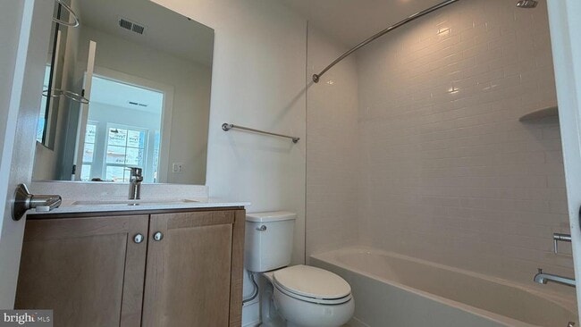 Building Photo - 2106 Henson Norris St