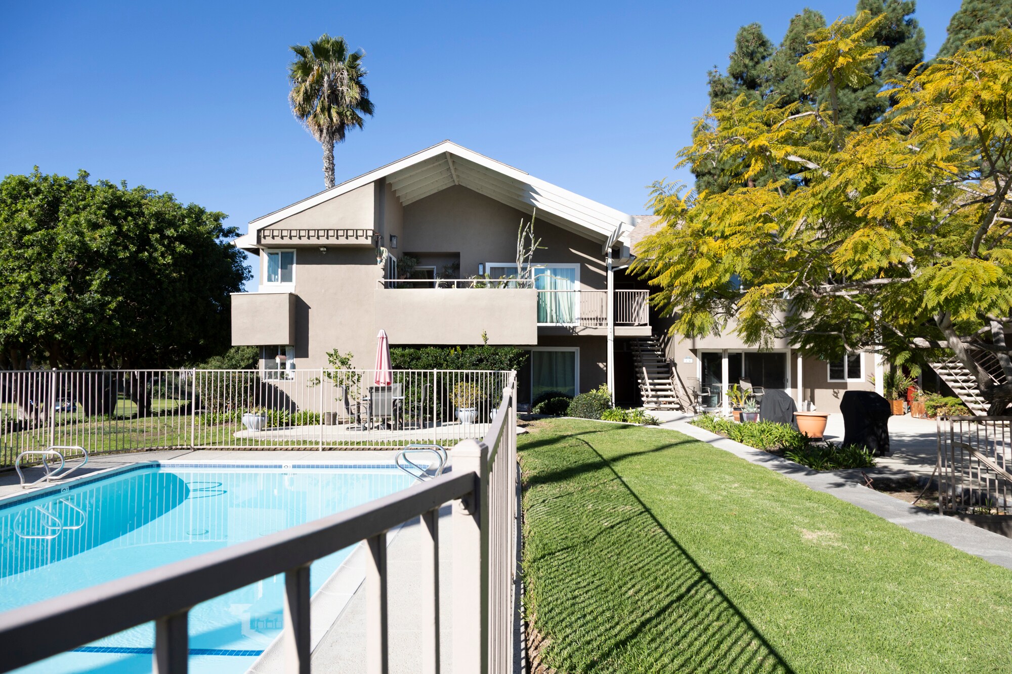 Building Photo - 2517 Navarra Dr