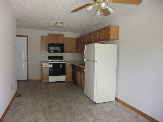 Building Photo - 1751 N Keebler Ave
