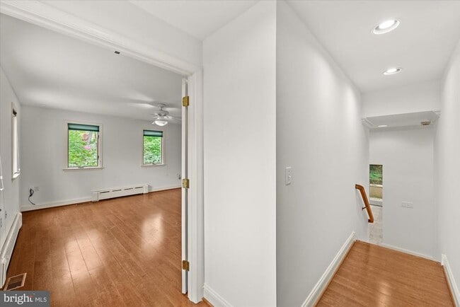 Building Photo - 6013 Selvyn Rd