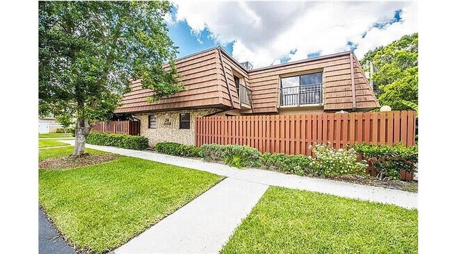 Primary Photo - 1302 Nebraska Ave