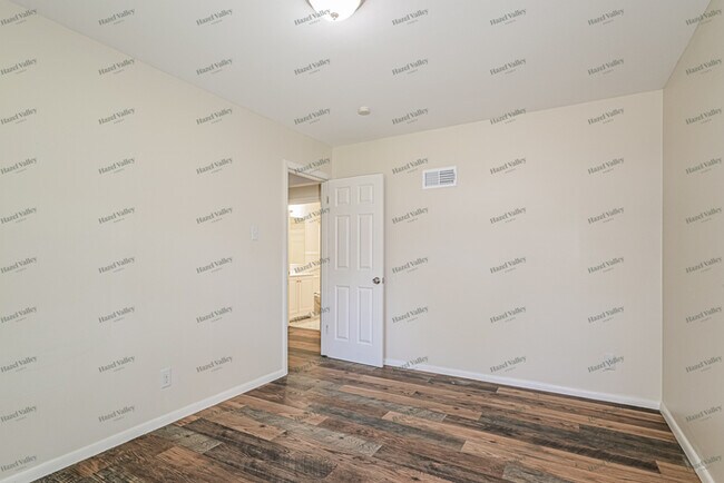 Building Photo - 1501 Sunnymead Ct