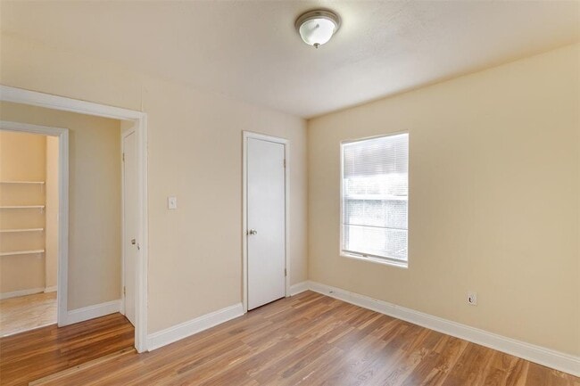 Building Photo - 10601 Murr Way