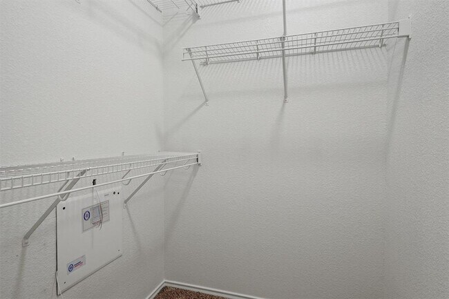 Building Photo - 9201 Brodie Ln