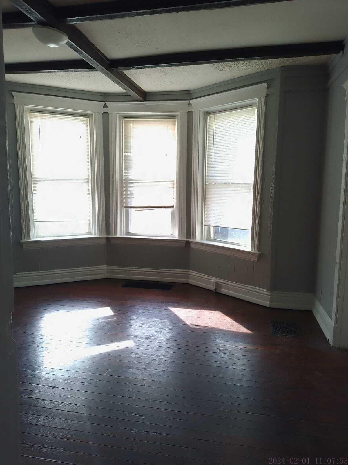 Building Photo - 944 Elberon Ave