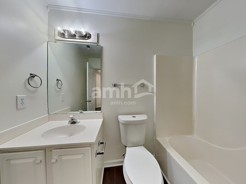 Building Photo - 3813 Windstream Way