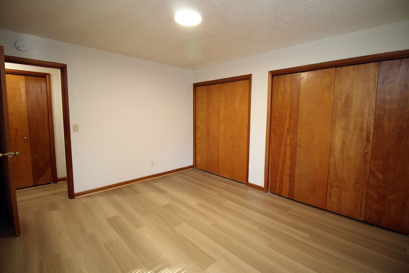 Building Photo - 3200-3236 SW Marigold St