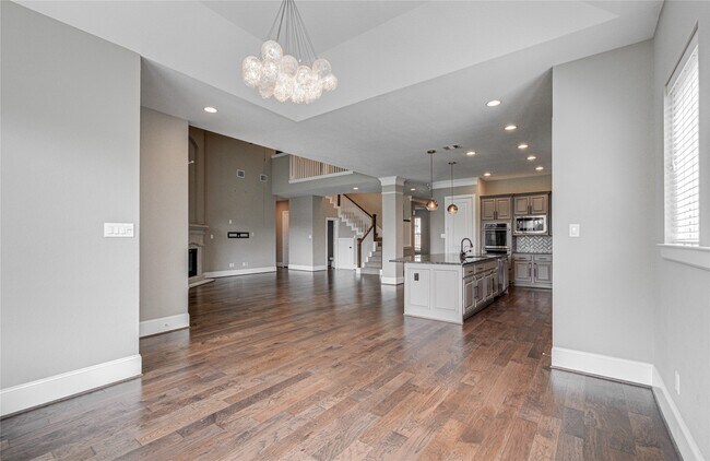 Building Photo - 2403 Orchard Way