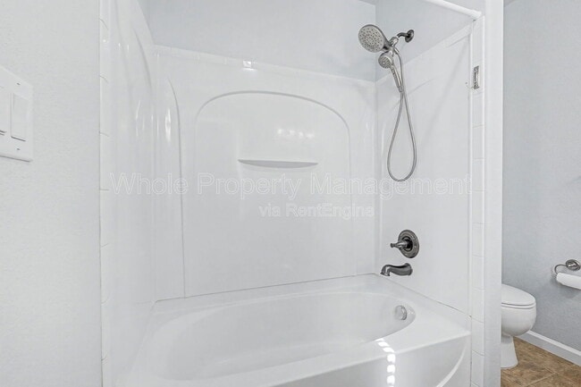 Building Photo - 5614 Bergamont Dr