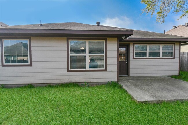 Building Photo - 946 Oak Falls Dr