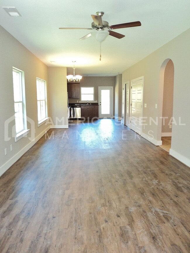 Building Photo - Home for Rent in Lake Cyrus!! Available to View Now!!!