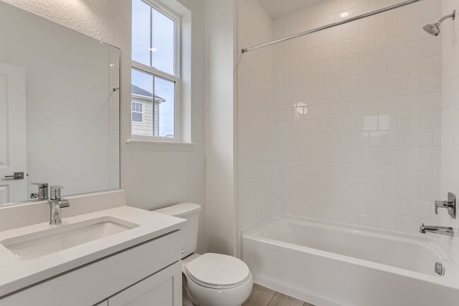 Building Photo - Beautiful Single Family Home with state-of-the-art modern finishes throughout. Mountain Views- 2 ...