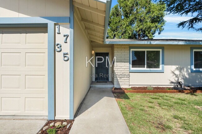 Building Photo - 1735 Kingwood Ave