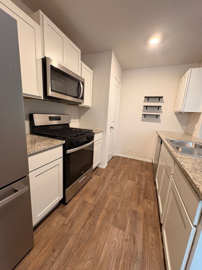 Building Photo - 6832 Capriccio Spirit