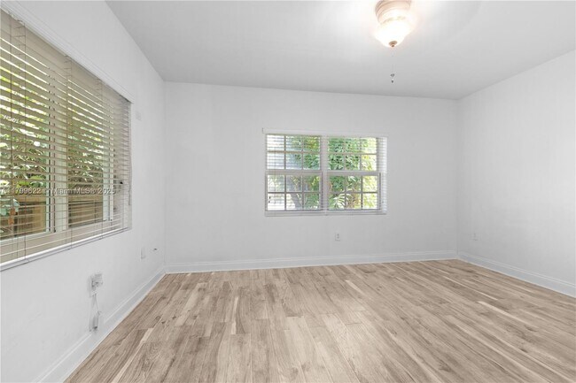 Building Photo - 195 NW 96th St