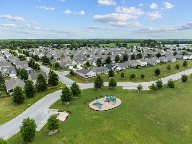 Building Photo - 400 Louisia Mae Way