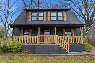 Building Photo - 2455 Lynn Iris Dr